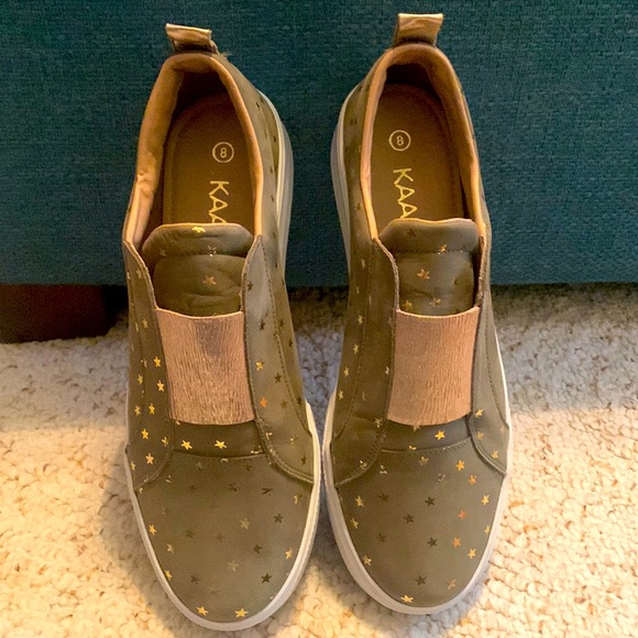 Olive green with gold stars Kaanas sneakers - Picture 1 of 3